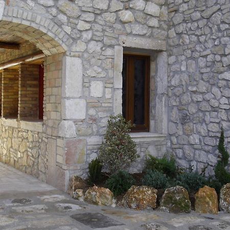 Hotel Il Feudo Dei Pierleoni Celano Exterior photo